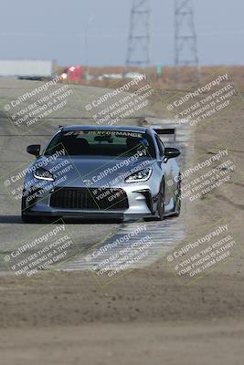 media/Dec-10-2023-OnGrid (Sun) [[8eca263b2c]]/Group 5 (Red)/Session 2 (Grapevine)/